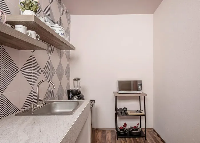 Cozy Roma Norte Flat - Wifi - Elevator - Sleeps 7 *